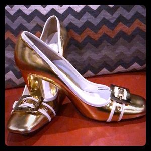 Jessica Bennett Gold Shoes